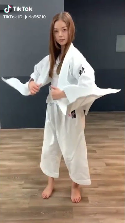 Japanese KARATE upskirts peeping