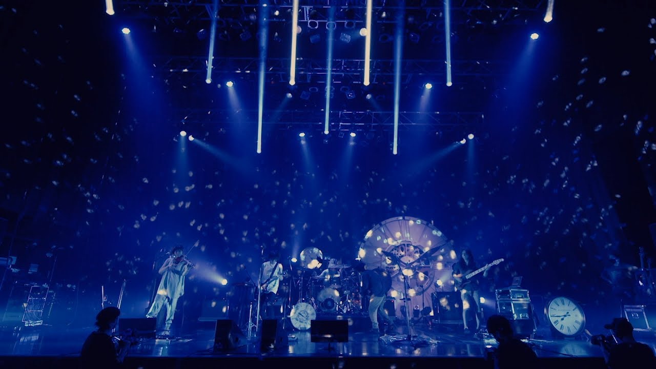 Sleduj BIGMAMA "Diamond Ring" (We Don't Need a Time Machine 2020) na YouTube Sleduj BIGMAMA "Diamond Ring" (We Don't Need a Time Machine 2020) na YouTube