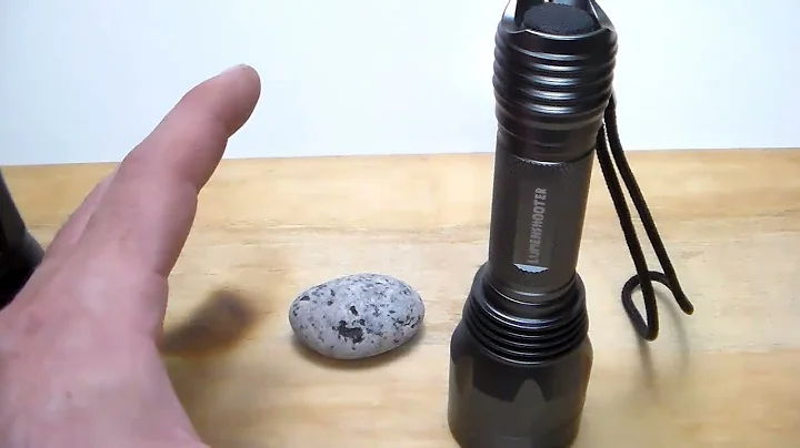 Lumenshooter S3 365nm flashlight