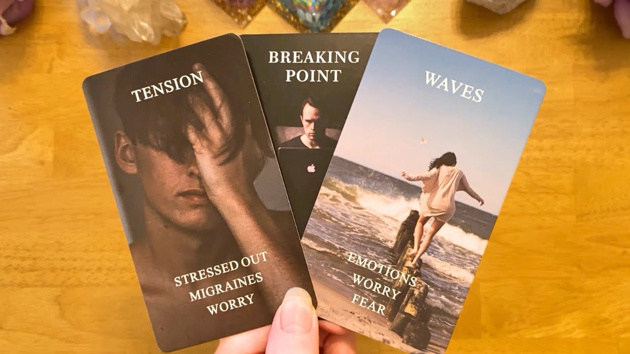 SOMEONE IS IN A PANIC RIGHT NOW 😰 THEY'RE AFRAID YOU DON'T LOVE THEM ANYMORE 💔 (LOVE TAROT READING)