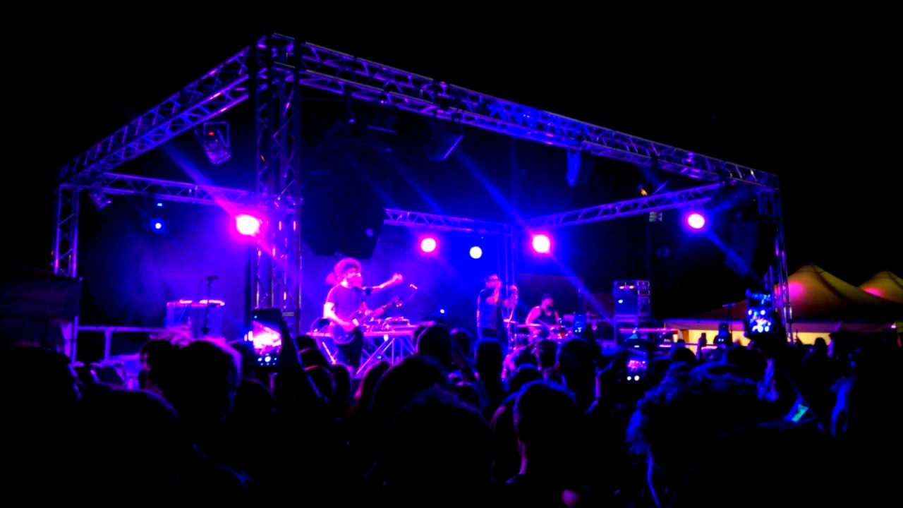 Coez - La Musica Non C'È @live al Reality Bites Festival ...