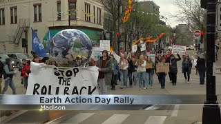 Students, activists call for urgent climate change solutions