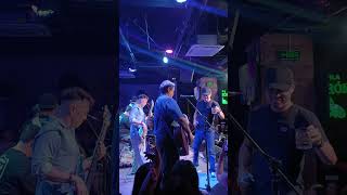 Parokya Ni Edgar - Alumni Homecoming (Acoustic) [Live at 12 Monkeys]