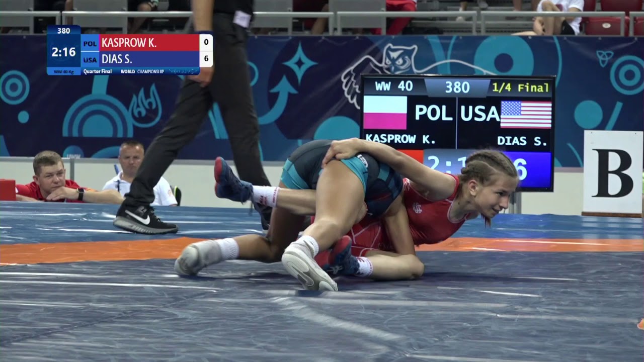 1/4 WW - 40 kg: K. KASPROW (POL) v. S. DIAS (USA)