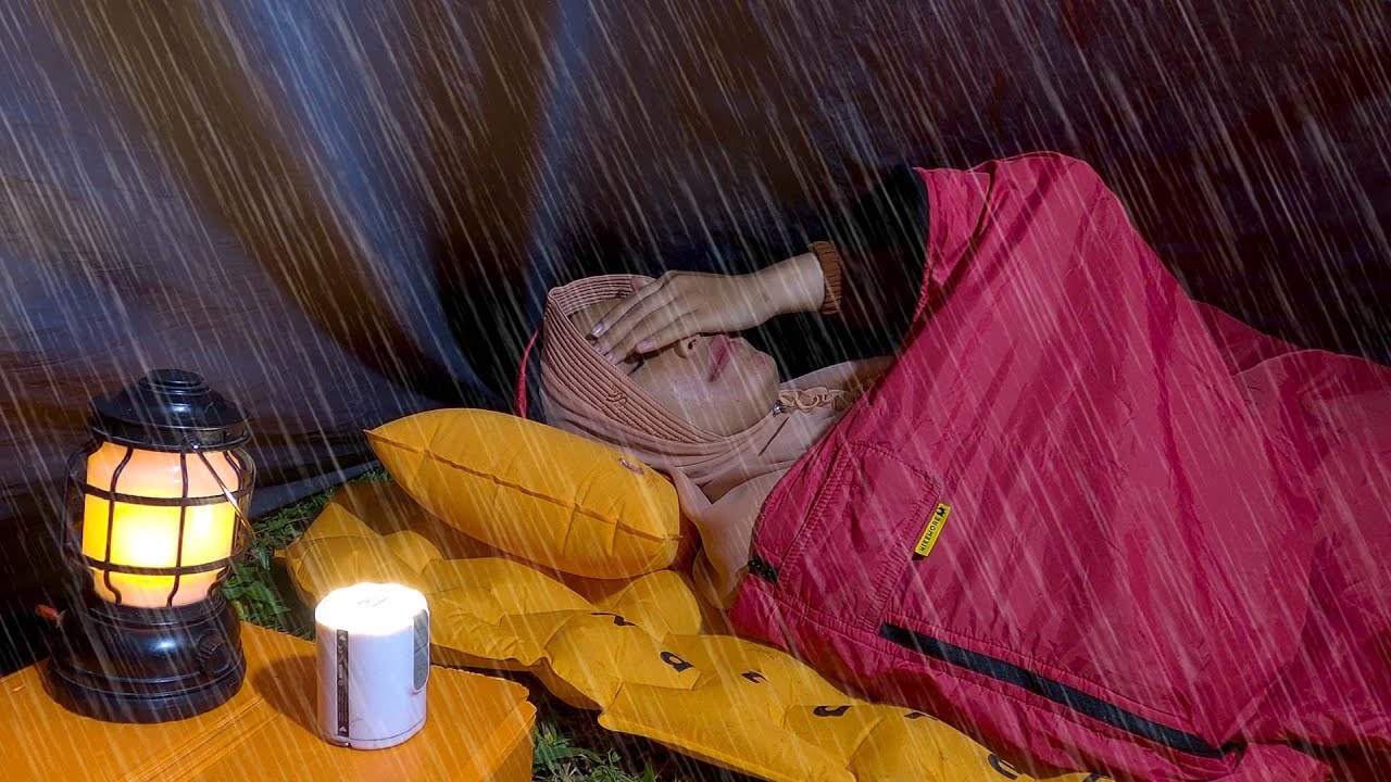 SOLO CAMPING IN RAIN • COSY RELAXING TARP SHELTER, COMFORT FOOD • ASMR ...