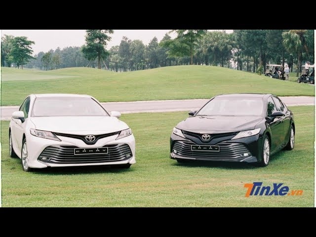 2019 Toyota Camry Hybrid Review  Autotrader