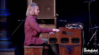 Hammond Organ Shuffle / Matthias Bublath
