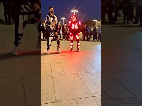 ASTRONOMIA TUZELITY NEON DANCING REACTION PEOPLE