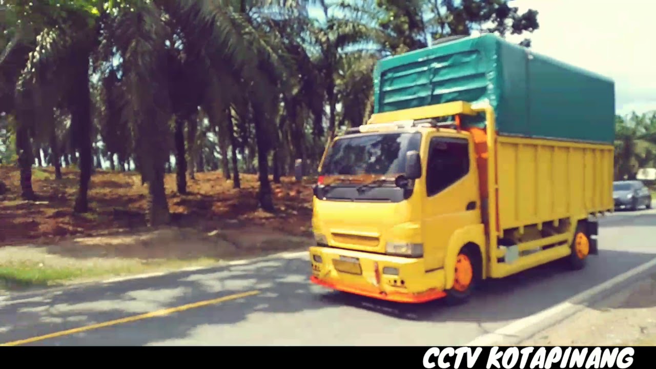 TRUCK SUMBAR BAWA  CABE  DARI JAKARTA MEDAN JAM MEPET 