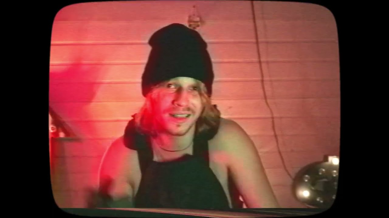 Watch @chacoflako - Frenesi (Video Oficial) on YouTube Watch @chacoflako - Frenesi (Video Oficial) on YouTube