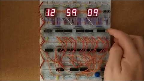 Breadboard Digital Clock