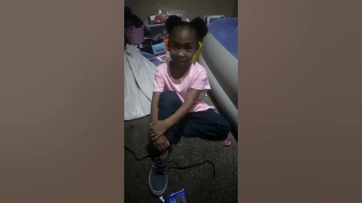 How to show you how to tie your shoe