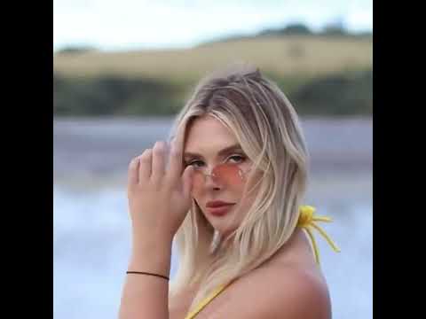 Sarah Harris Bikini Photoshoot 😻😻 - YouTube