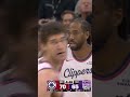 Kawhi cooking 31 PTS vs. Kings 🔥