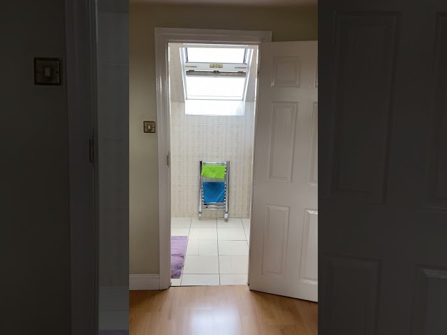 Very large self contained room  with en-suit Main Photo