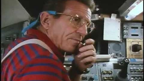 STS-31 HST Deploy Sim in SMS and MOCR