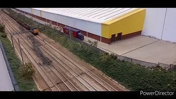 N gauge layout -Dallam WCML running session.