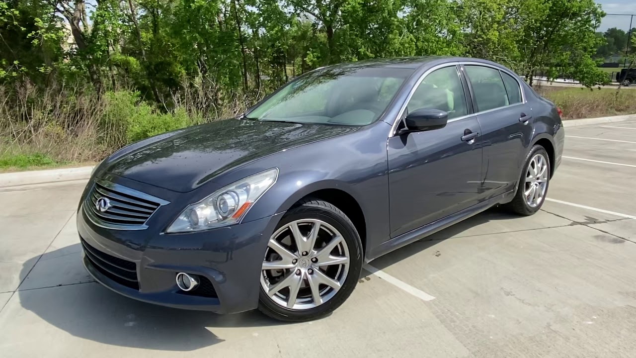 Infiniti 2012 года