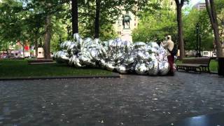 Montreal Slice: Mystery balloons in Dorchester Square