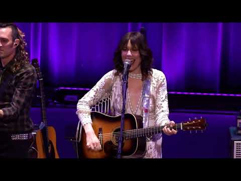 Molly Tuttle --