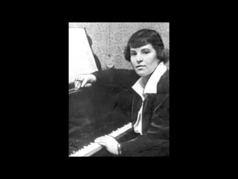 Galina Ustvolskaya - The St. Petersburg Soloists - Trio Sonata and Octet Galina Ustvolskaya - The St. Petersburg Soloists - Trio Sonata and Octet