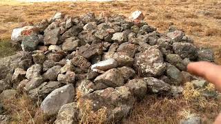 DEFİNE İŞARETLERİ/TAŞ YIĞMA MEZAR  V İŞARETİ ŞEKLİ VERİLMİŞ MUTLAKA İZLE  stone tombs