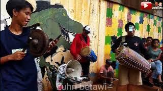 Sepanjang jalan kenangan | versi ondel-ondel betawi | ngibing bareng tiga pasang@zuhribetawi5789