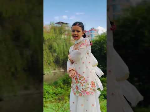 Var Nahune Mayalai Tata Bye Bye Trendingshorts Youtubeshorts Dance Ezesbi555