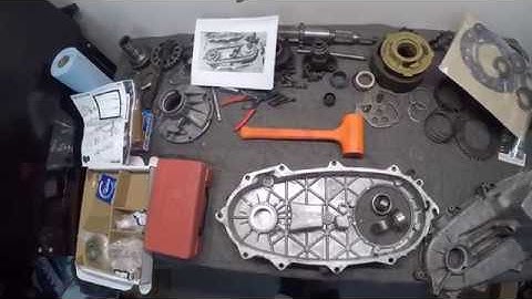 NP208 Transfer Case Reassembly Part 1 - Hammer Them Bearings