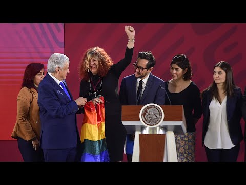 Día Nacional de la Lucha contra la Homofobia. Conferencia presidente AMLO