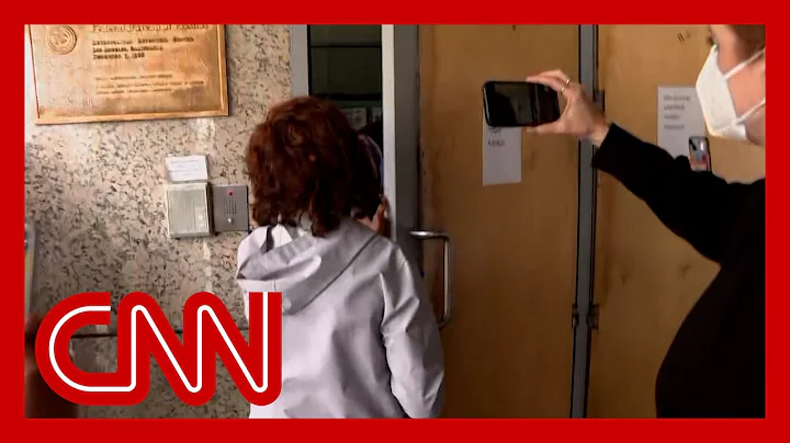 Rep. Maxine Waters denied entry into LA detention center