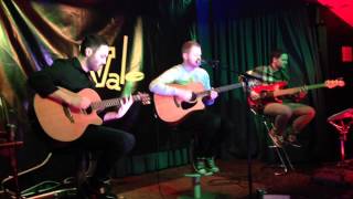 The Sunshine Underground Acoustic &quot;I Ain&#39;t Losing Any Sleep&quot; @ The Vale Ruislip 01.03.14