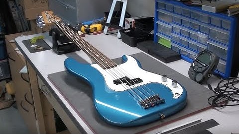 Fender Precision Bass gets new Seymour Duncan Quarter Pound SPB-3 Pickups... nice upgrade!
