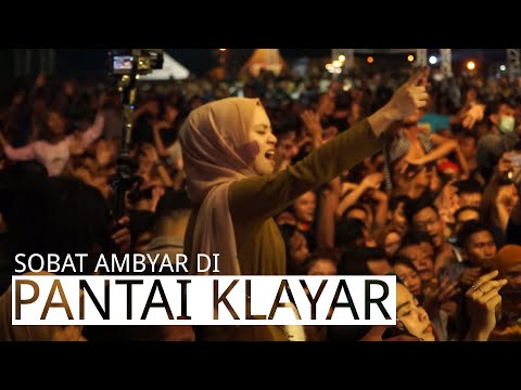 DIDI KEMPOT - PANTAI KLAYAR (LIVE ALUN-ALUN PONOROGO) - Cewek Cantik Berjilbab Dibikin Baper