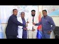 Gobolka Banaadir oo shirkadaha biyaha sifeya iyo ceelasha biyaha ku amray in ay isi soo diwangeliya.
