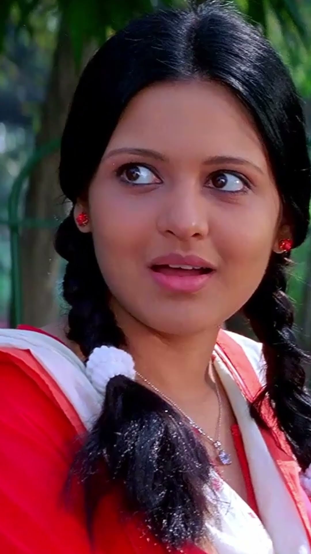 এমন লাজুক ছেলে #chirodinitumijeamar #priyanka #rahul #bengalishorts #bengalimoviescene