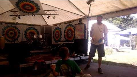 Scott Stokley gives backhand advice.