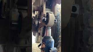Flexible bolt removal. #tires #car #truck #auto #mechanic #repair #skillful #mdrtyre #video #shorts