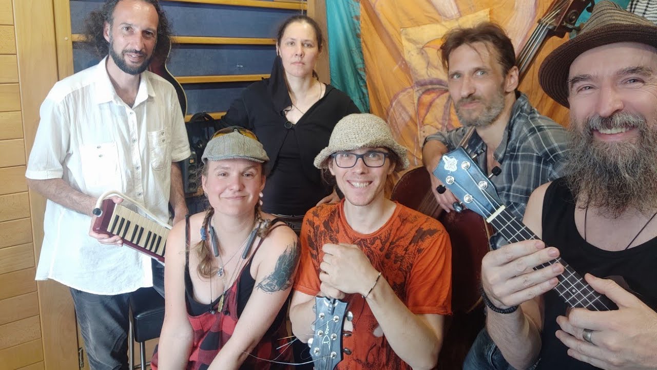 Колхозный джаз-панк "Возле дома твоего" - YouTube