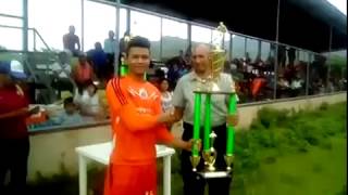CANTERAS CAMPEÓN 2017.
EL DUEÑO DEL CLUB CANTERAS ALEJANDRO MENDOZA, DA DECLARACIONES UN POCO DESPUÉS QUE SU EQUIPO GANARA EL CAMPEONATO MUNICIPAL DE FÚTBOL AL CLUB LOS GRANEROS, ESTE DOMINGO 24 DE SEPTIEMBRE DEL 2017 CANTERAS CAMPEÓN 2017.