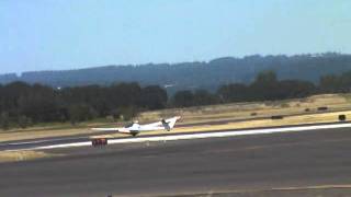 Salto Jet Glider Departs The 2011 Oregon International Air Show