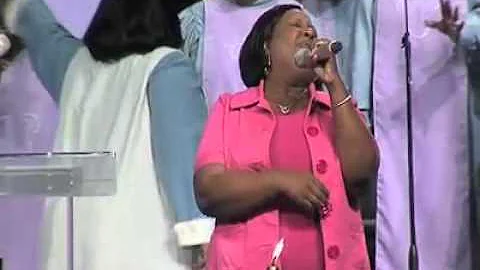 Angela Bennett sings "Peace Be Still," Kathy Taylo...