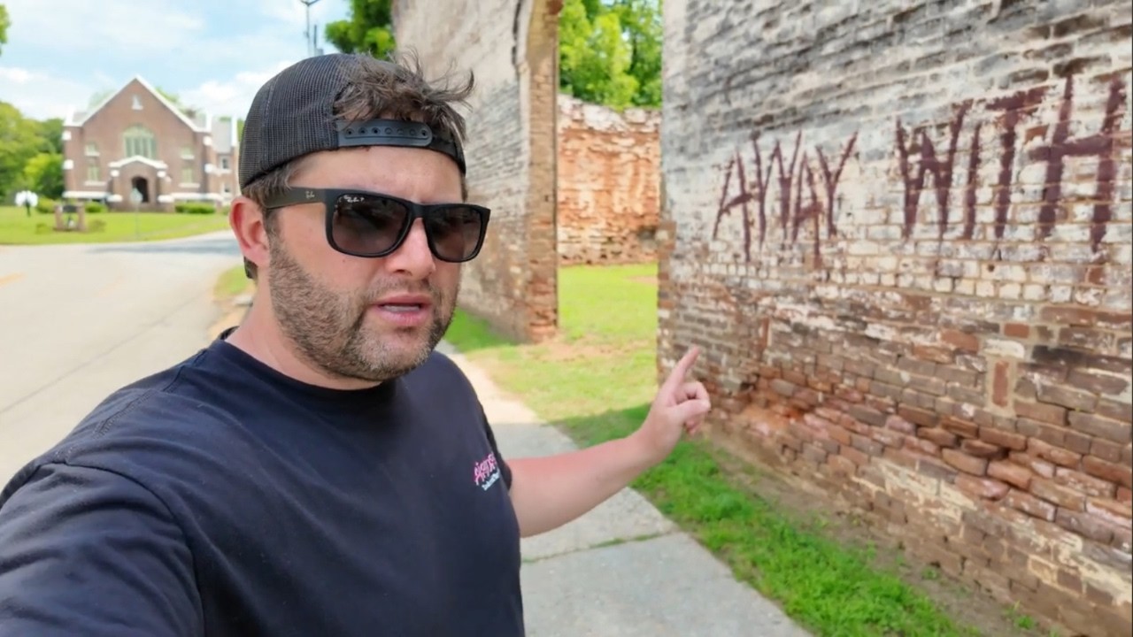 The Walking Dead Filming Locations - Inside Former Alexandria, Rick & Morgans House, Terminus & More