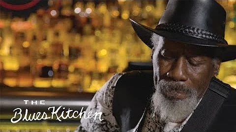 Robert Finley Medicine Woman [Live Performance] - The Blues Kitchen Presents...