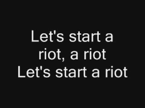 (+) Three Days Grace - Riot with lyrics