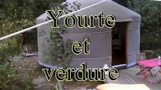 Yourte Et Verdure