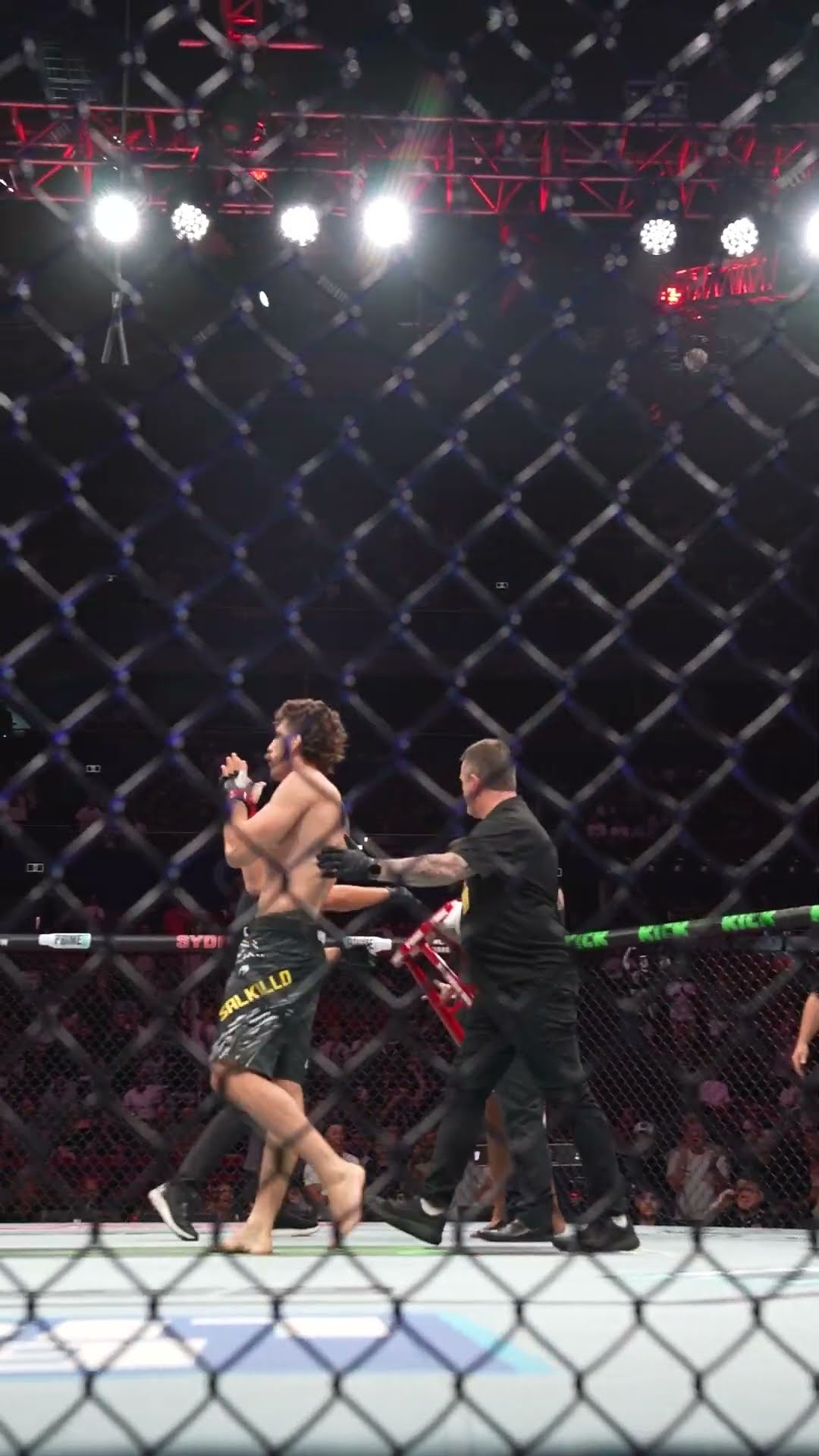 WHAT A WAY TO OPEN THE CARD ? #UFC312