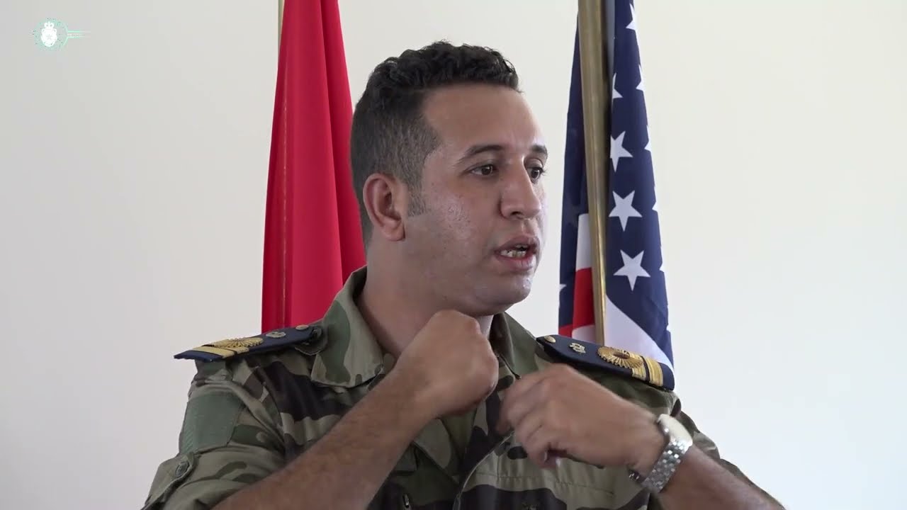 تدريبات عسكرية مشتركة بين مشاة البحرية الأمريكية وفصيلة من مشاة البحرية الملكية