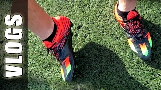 Botas Adidas Messi 15.1 & Tutorial de Football Tricks Online - GuidoFTO vlogs diarios(En el vlog de hoy, Tutorial de fútbol con las Adidas Messi 15.1 para Football Tricks Online! por la tarde, Una cena de Thanksgiving con la familia y visitando a ..., 2015-11-28T17:49:41.000Z)