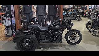 2023 FREEWHEELER TRIKE - VIVID BLACK AT NEWMARKET HARLEY-DAVIDSON